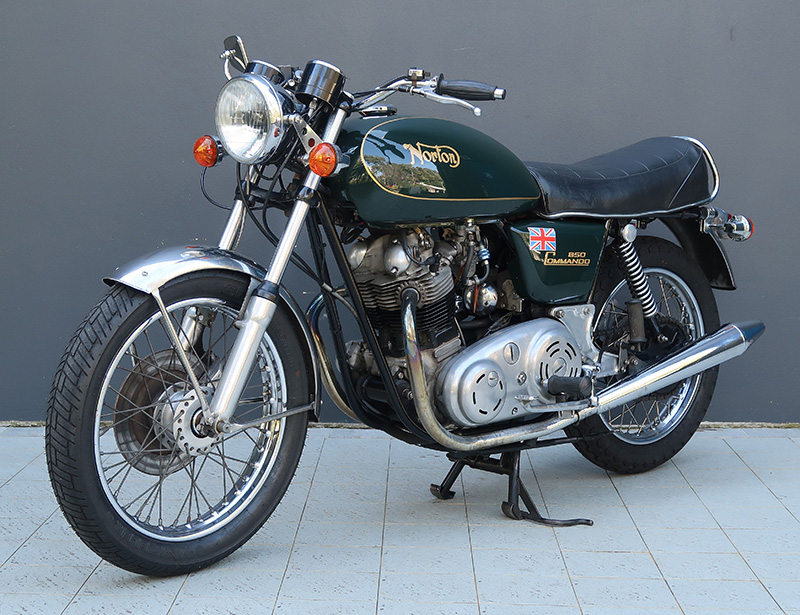 Norton 850 Commando